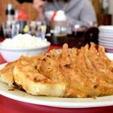 ギョーザとイチゴ食べ放題　バスツアー開催　うつのみや観光、３月まで