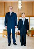 陛下、セルビア大統領と会見