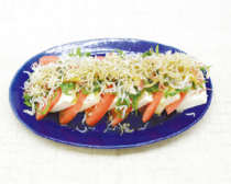 素材を活かしたヘルシーな一皿トマトの和風カプレーゼ