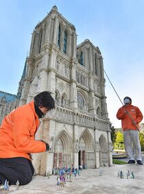 世界のミニチュア建造物の大掃除　日光