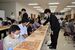 長谷部五段（中央）らによる指導対局