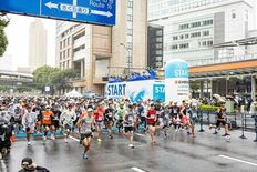 フルマラソン化10周年! 約3万人のランナーが横浜の街を走る!  「横…