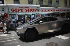 米テスラ6千台リコール