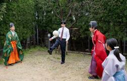 悠仁さま、蹴鞠と雅楽体験