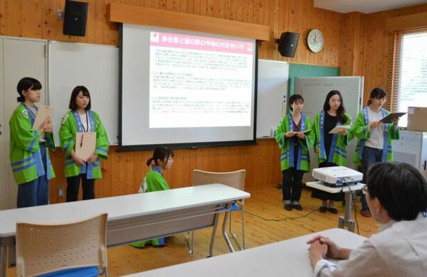 跡見女子大篠原ゼミの学生が行った中間報告