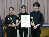 息の合った打楽器のアンサンブル力強い演奏を披露し最高賞に輝く