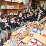 今までありがとう駄菓子屋さん　鹿沼の「マル興商店」閉店へ　宇都宮・しら…