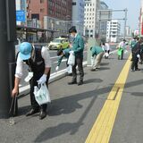 JR宇都宮駅東地区きれいに　210人が清掃活動　宇都宮