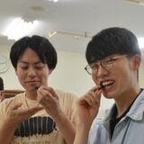 害虫なんて食べてしまえ！　クビアカツヤカミキリ「食べる会」　足利で開催