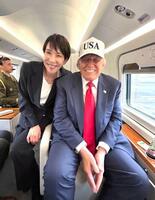 高市首相、ツーショット投稿