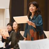 腹から声出すと若返る？　舞台俳優の鵜飼さんが伝授　宇都宮でシニア向け講座