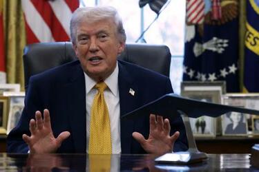 日本などの艦船支援「不要」