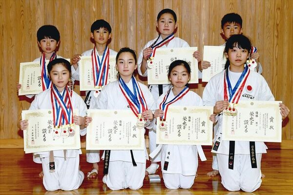 個人組手の優勝者