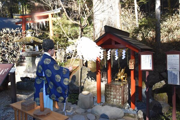 リニューアルした日光銭洗所で執り行われた神事