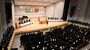 創立１５０周年記念式典で校歌を合唱する在校生たち