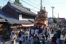 秋晴れの最終日　蔵の街を人形山車が巡行　６年ぶり完全復活　とちぎ秋まつり
