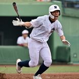 作新、延長で足大付振り切る　佐野日大など８強　高校野球栃木大会第８日