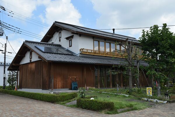 １階西側を飲食店に改修する予定のエコモデルハウス
