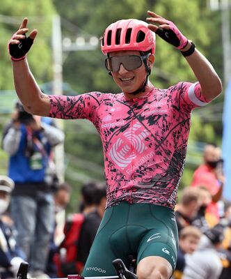 独走で優勝し喜ぶニールソン・パウレス（ＥＦエデュケーション・イージーポスト）＝宇都宮市森林公園周回コース