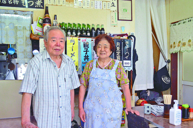店主の大木勉さん、文江さん夫妻