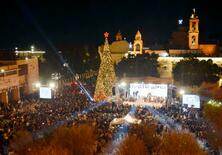 ベツレヘムでＸマスツリー点灯式