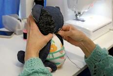 思い出の服テディベアに―名古屋の就労支援Ａ型事業所