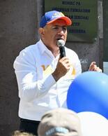 アルメニア選挙、与党優勢