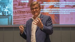 ABB調査 日本とアジア太平洋のエネルギー移行、加速の鍵はAIと自動化への戦略的投資