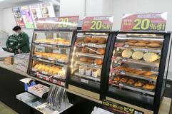 レジ横の商品がコンビニの顔に