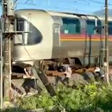 「撮り鉄」に特急緊急停止　線路付近 3人立ち入り　矢板市内　事実確認へ県警捜査