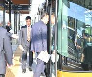 黄川田大臣来県 ＬＲＴなど視察
