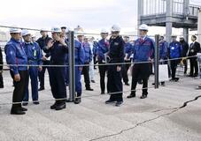 地震で損傷の八戸港復旧へ