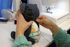 思い出の服テディベアに―名古屋の就労支援Ａ型事業所