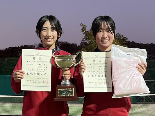 女子個人優勝の螺良・阿久津組