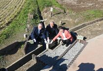 三県境プレートを再設置　栃木