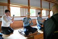 標語「俺が危い」訴え