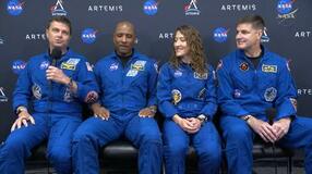 有人月周回飛行へ「準備万全」