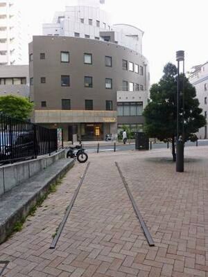 　再現された玉電のプラットホーム＝東京都目黒区