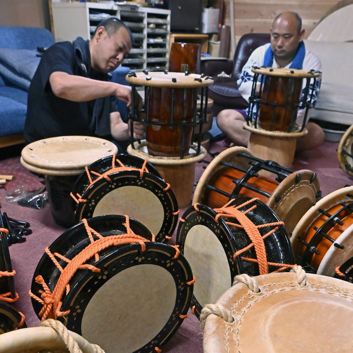 夏祭り前に大忙し 那須烏山で和太鼓作り【動画】｜県内主要,地域の話題,動画,速報｜下野新聞デジタルニュース｜下野新聞デジタル