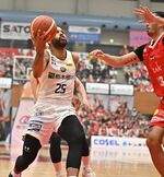 宇都宮ブレックス　ニュービル、圧倒的「個」で状況打開　富山に連勝で地区優勝マジック6に