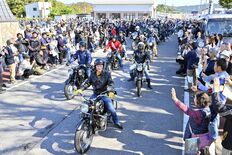 メグロ100周年、愛好家ら383台でパレード　那須烏山で「メグロ・キャ…