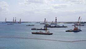 普天間維持 主張が波紋