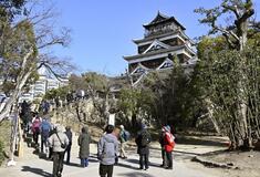老朽コンクリ天守、岐路