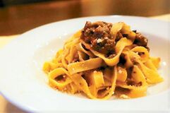 自家製タリアテッレボロネーゼ