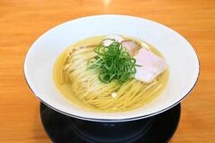 鶏のうまみ 丹念に抽出