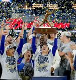 ドジャースが2連覇、山本MVP