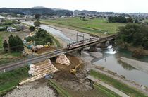 東武鉄道12日ぶりに再開