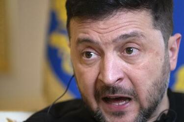 ウクライナと東欧２国、溝拡大