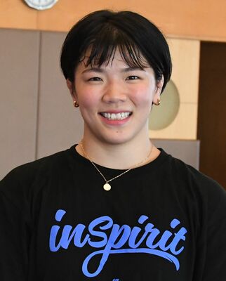 鏡優翔