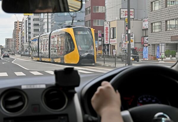 車内から見たライトレール